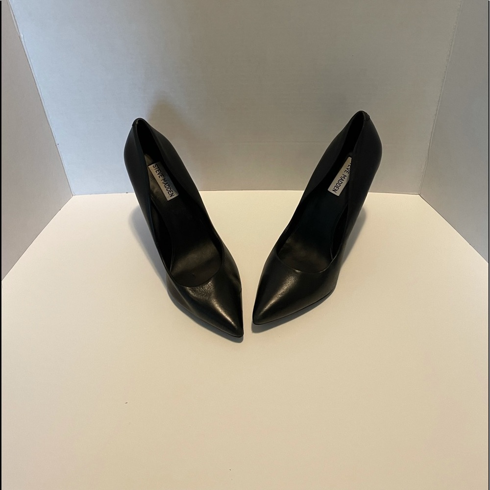 Steve Madden Black Leather Heels